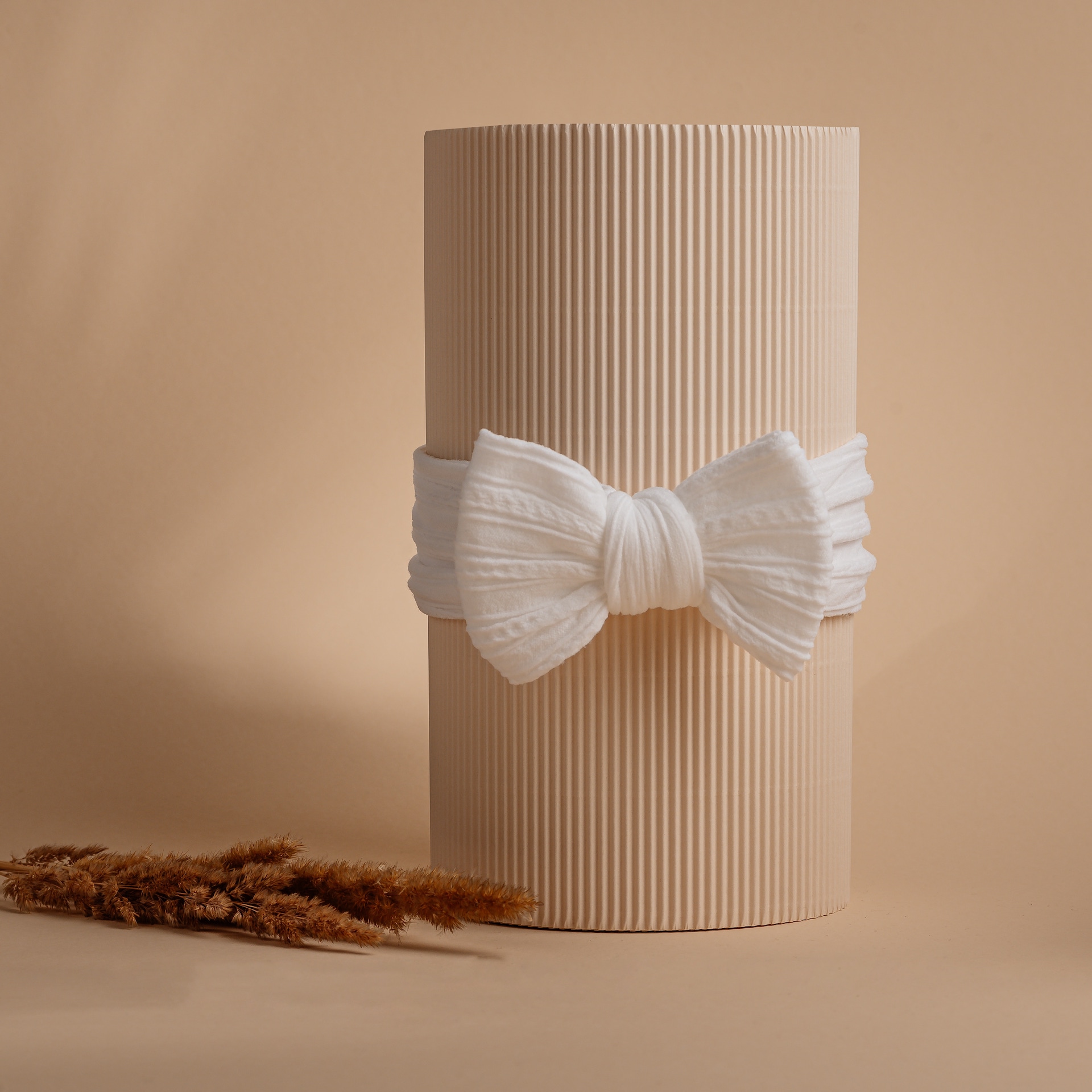 pletivo-pandelka-byalo Мини панделка с плетка - Бяла - Image 1